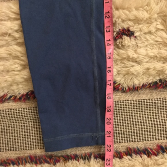 Lululemon crop leggings - Picture 4 of 6